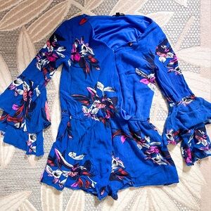 ⭐️ 5/$25 ⭐️ Very J Blue Floral Romper with Bell Sleeves